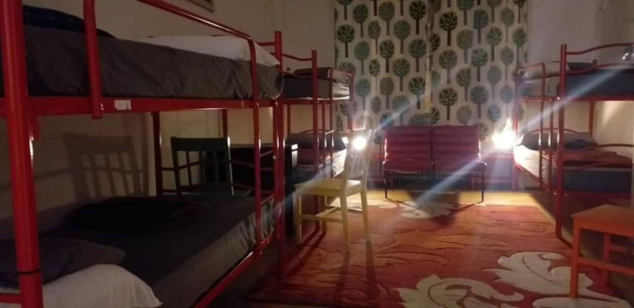 Lamis Hostel Будапешт Экстерьер фото